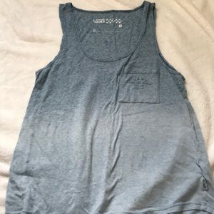 Vans tank size small